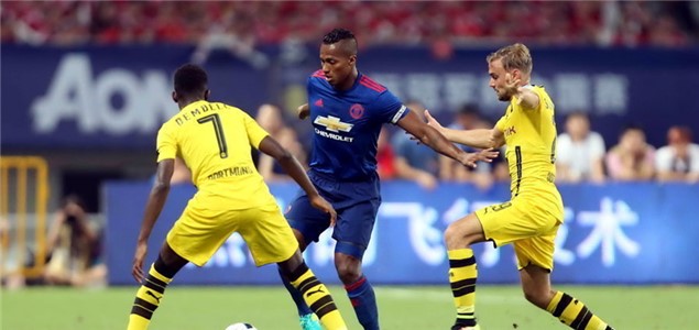 对俱乐部的 对俱乐部的