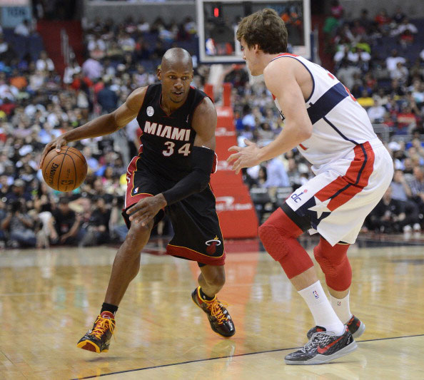 频频制造威 频频制造威